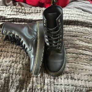 Perfect condition Dr Martens!